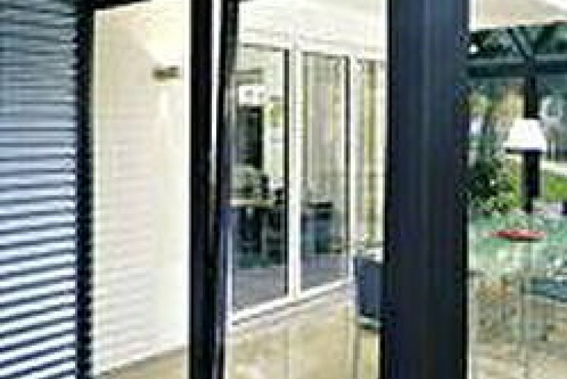 Hliníkové dvere / Sklopno-posuvné Hliníkové dvere / Sklopno-posuvné